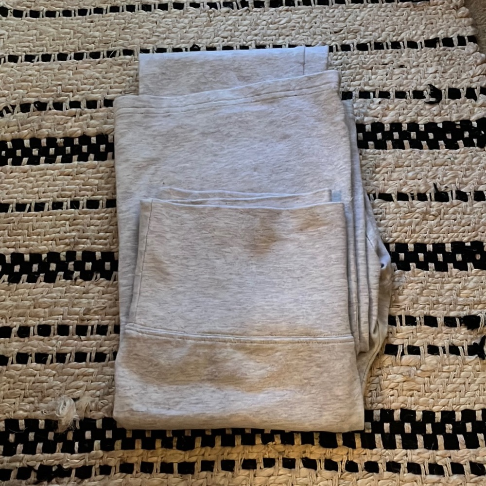 Brandy Melville Wide Leg Grey legging